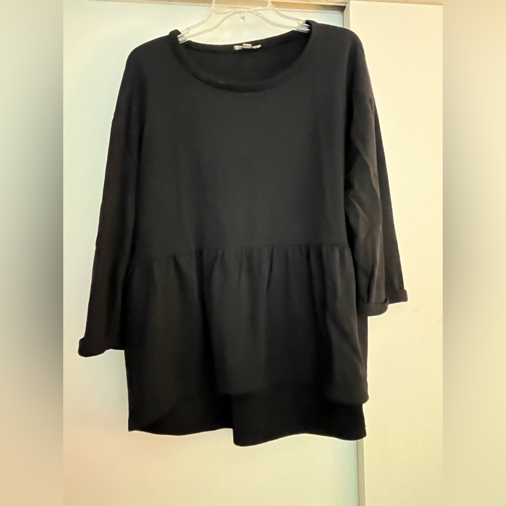 Loft Blk light weight shirt/sweatshirt Sz.Large